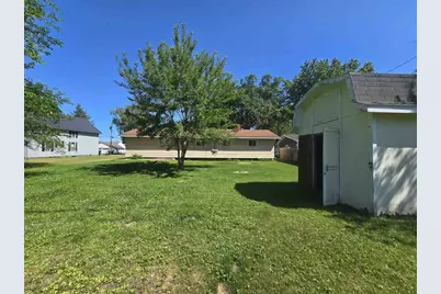 614 W 1st Street, Shawano, WI 54166 - Photo 5