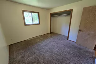 614 W 1st St, Shawano, WI 54166 - Photo 13