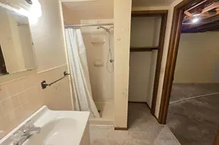 614 W 1st St, Shawano, WI 54166 - Photo 23