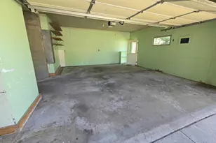 614 W 1st St, Shawano, WI 54166 - Photo 25