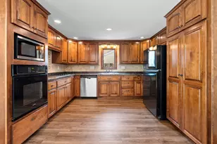 153 Joan Ave, Green Bay, WI 54302 - Photo 13