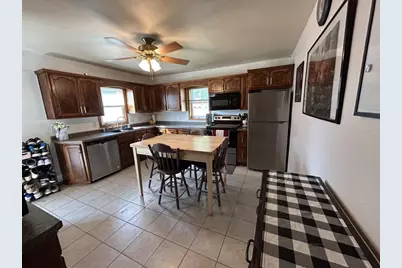 143 Dauphin Street, Green Bay, WI 54301 - Photo 5