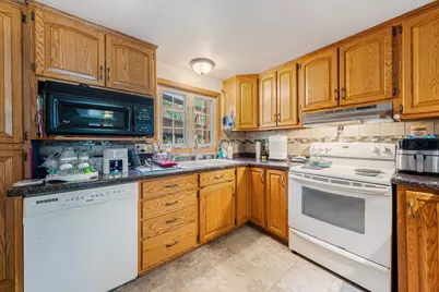 1517 Division Street, New London, WI 54961 - Photo 3