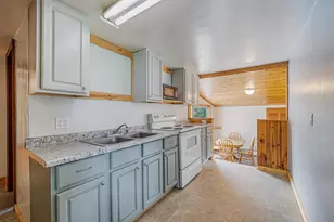 1517 Division St, New London, WI 54961 - Photo 33