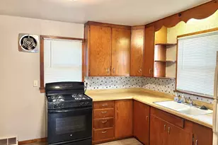 804 John Ave, Oshkosh, WI 54901 - Photo 11