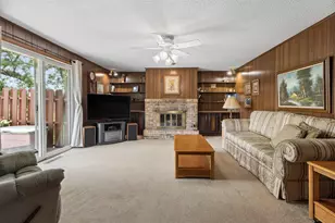 1300 N Bay Ridge Rd, Appleton, WI 54915 - Photo 11