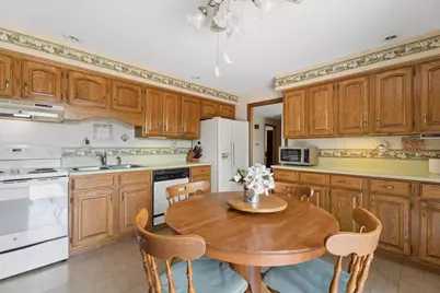 1300 N Bay Ridge Road, Appleton, WI 54915 - Photo 9