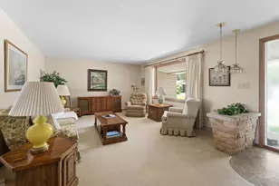 1300 N Bay Ridge Rd, Appleton, WI 54915 - Photo 3
