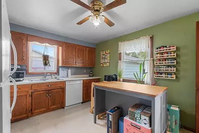 601 Memory Avenue, Green Bay, WI 54301 - Photo 9