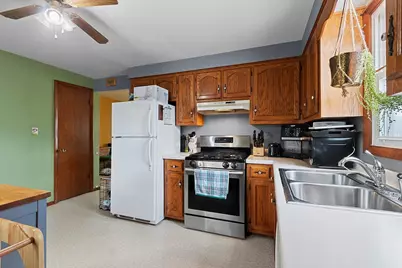 601 Memory Avenue, Green Bay, WI 54301 - Photo 11