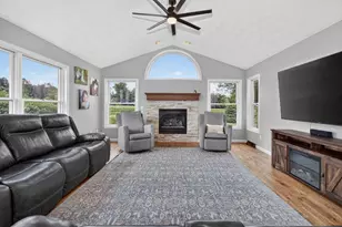 7265 County Rd D, Omro, WI 54963 - Photo 9