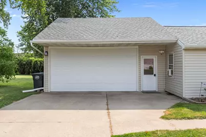 1439 Lilly Street, Menasha, WI 54952 - Photo 5