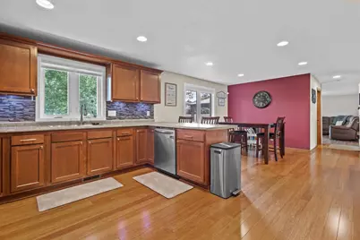 524 E Briar Lane, Green Bay, WI 54301 - Photo 25
