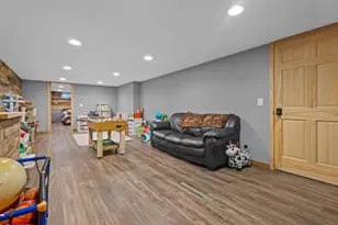 524 E Briar Ln, Green Bay, WI 54301 - Photo 43