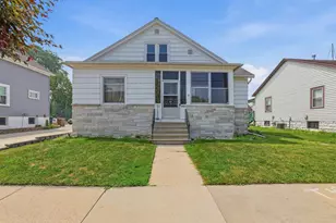 114 E Arndt St, Fond du Lac, WI 54935 - Photo 1