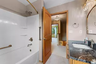 4415 Flagstone Ct, De Pere, WI 54115 - Photo 43