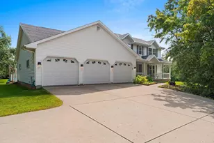 4415 Flagstone Ct, De Pere, WI 54115 - Photo 5