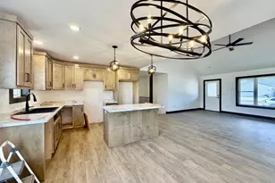 1360 Ben's Way, Kaukauna, WI 54130 - Photo 3