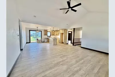 1360 Bens Way, Kaukauna, WI 54130 - Photo 5