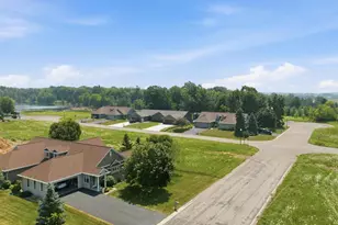 E7593 Greenwing Ln, Fremont, WI 54940 - Photo 37