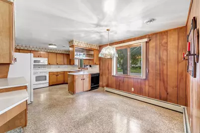 1245 Smith Street, Green Bay, WI 54302 - Photo 7