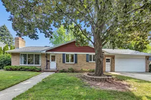1245 Smith St, Green Bay, WI 54302 - Photo 1