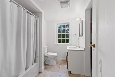 1011 Stuart Street, Green Bay, WI 54301 - Photo 13