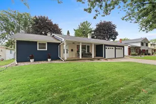 1222 Royal Blvd, Green Bay, WI 54303 - Photo 1