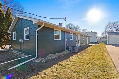 915 Park Street, Green Bay, WI 54303 - Photo 33