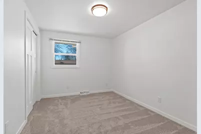 915 Park Street, Green Bay, WI 54303 - Photo 19