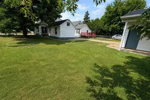 928 Harney Ave, Oshkosh, WI 54901 - Photo 11