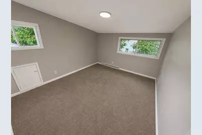 928 Harney Avenue, Oshkosh, WI 54901 - Photo 9