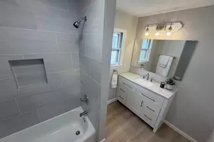 928 Harney Ave, Oshkosh, WI 54901 - Photo 5