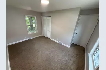 928 Harney Avenue, Oshkosh, WI 54901 - Photo 7