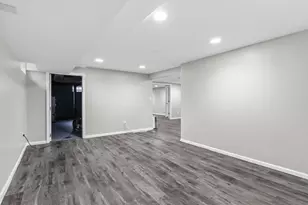 7615 N Delta Pl, Milwaukee, WI 53223 - Photo 29