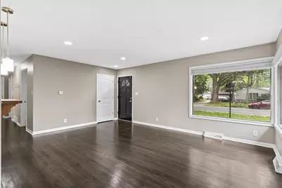 7615 N Delta Place, Milwaukee, WI 53223 - Photo 11