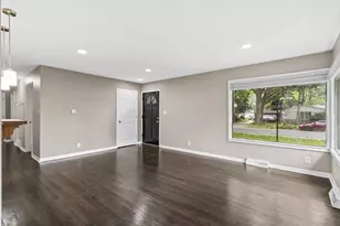 7615 N Delta Pl, Milwaukee, WI 53223 - Photo 11