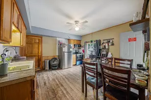 730 N State St, Appleton, WI 54911 - Photo 5