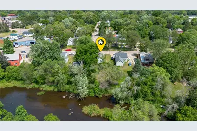 215 N Division Street, Waupaca, WI 54981 - Photo 21