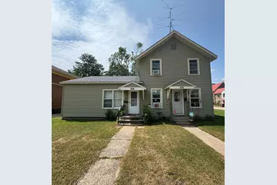 502 Jefferson Street, Waupaca, WI 54981 - Photo 1