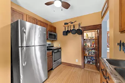 823 W 4th Avenue, Oshkosh, WI 54902 - Photo 17