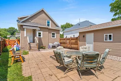 823 W 4th Avenue, Oshkosh, WI 54902 - Photo 41