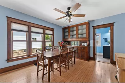 823 W 4th Avenue, Oshkosh, WI 54902 - Photo 9