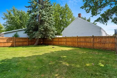823 W 4th Avenue, Oshkosh, WI 54902 - Photo 53