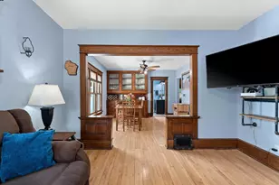 823 W 4th Ave, Oshkosh, WI 54902 - Photo 7