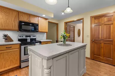 1511 S Rebecca Lane, Appleton, WI 54915 - Photo 7