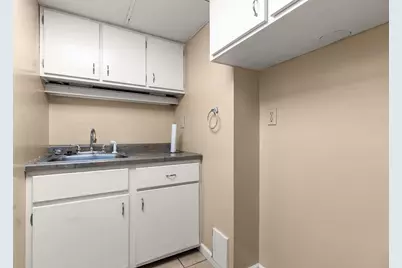 W6425 Lakeview Court, Menasha, WI 54952 - Photo 33