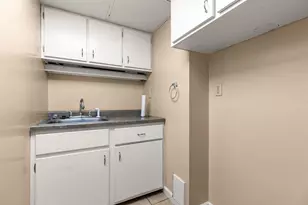 W6425 Lakeview Ct, Menasha, WI 54952 - Photo 33