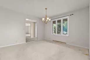 W6425 Lakeview Ct, Menasha, WI 54952 - Photo 11
