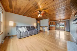 2104 Hazel St, Oshkosh, WI 54901 - Photo 9